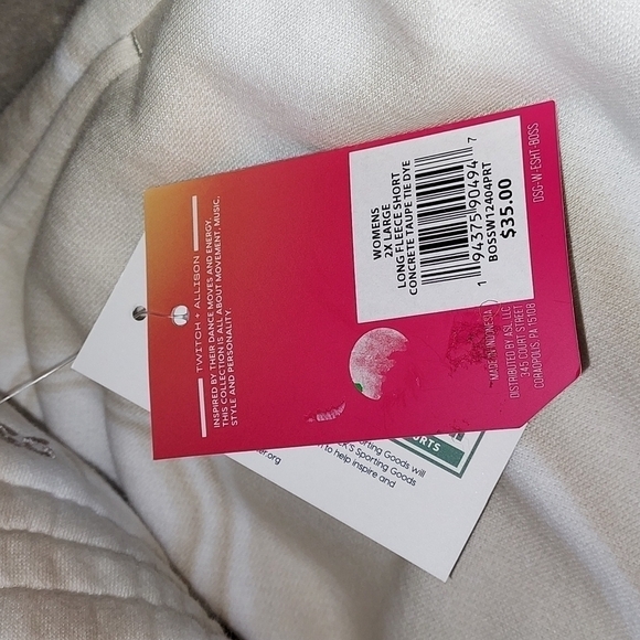 DSG X TWITCH + ALLISON Women's Long Fleece Shorts white and tan color - Picture 9 of 9